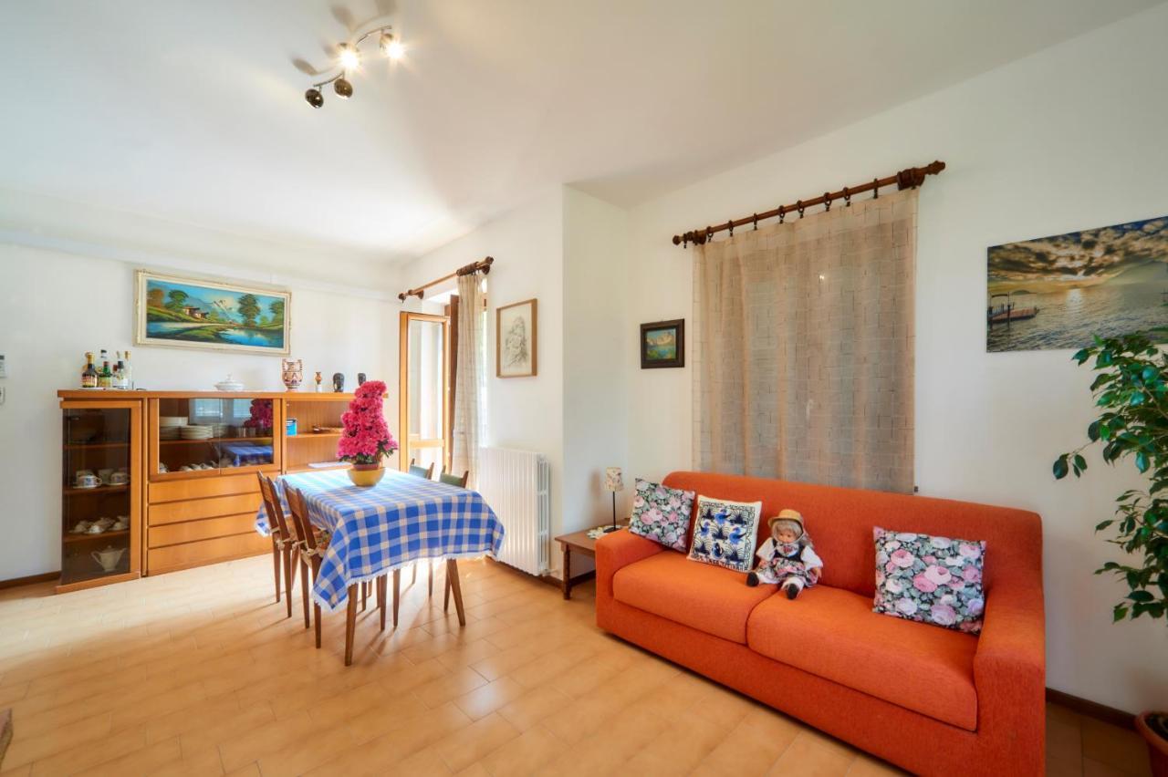 Ferienwohnung Casa Della Zia Abbadia Lariana Exterior foto